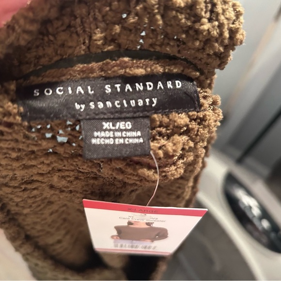 NWT Social Standard  Olive Cozy Sweater - Picture 4 of 4